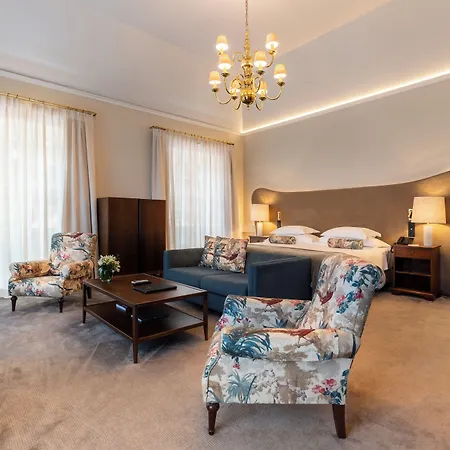 מלון Casa Velha Do Palheiro Relais & Chateaux פונשל